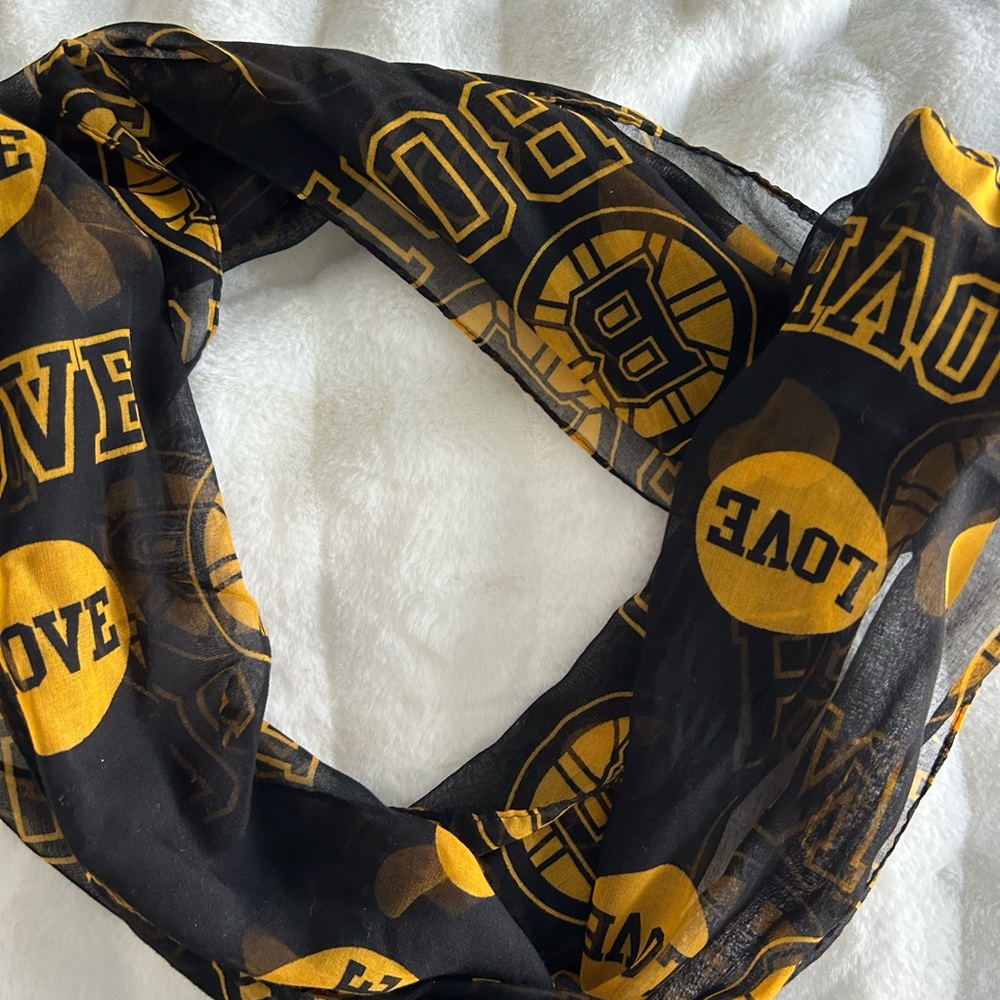Bruins scarf